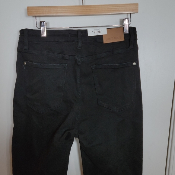 Judy Blue High Waisted Dad Crossover Jeans Size 11/30 - Picture 9 of 9